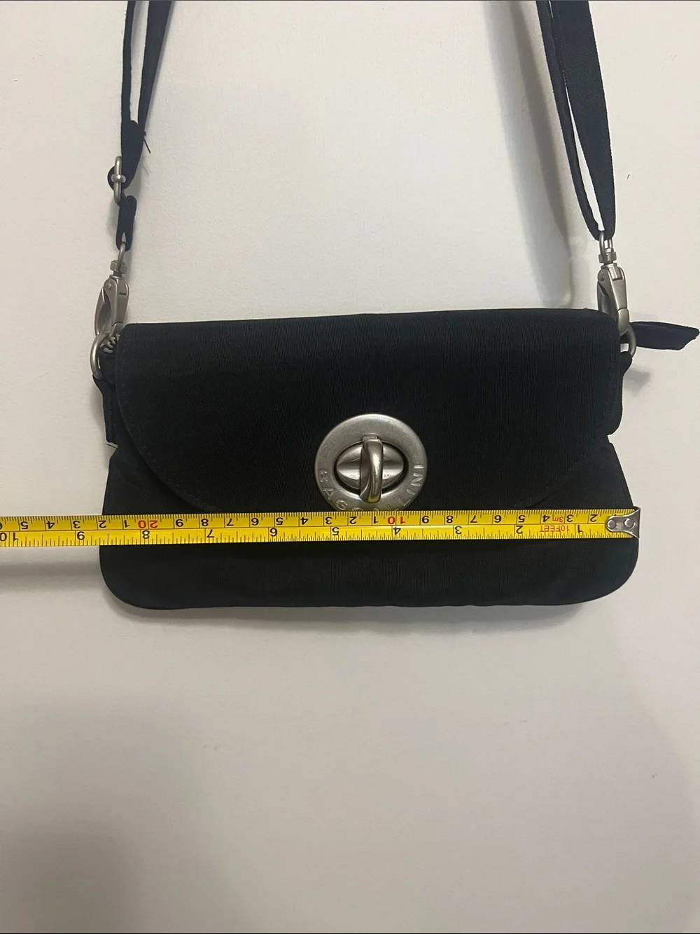 Baggallini Black Shoulder Bag with Silver Turn-Lock - Picture 9 of 10